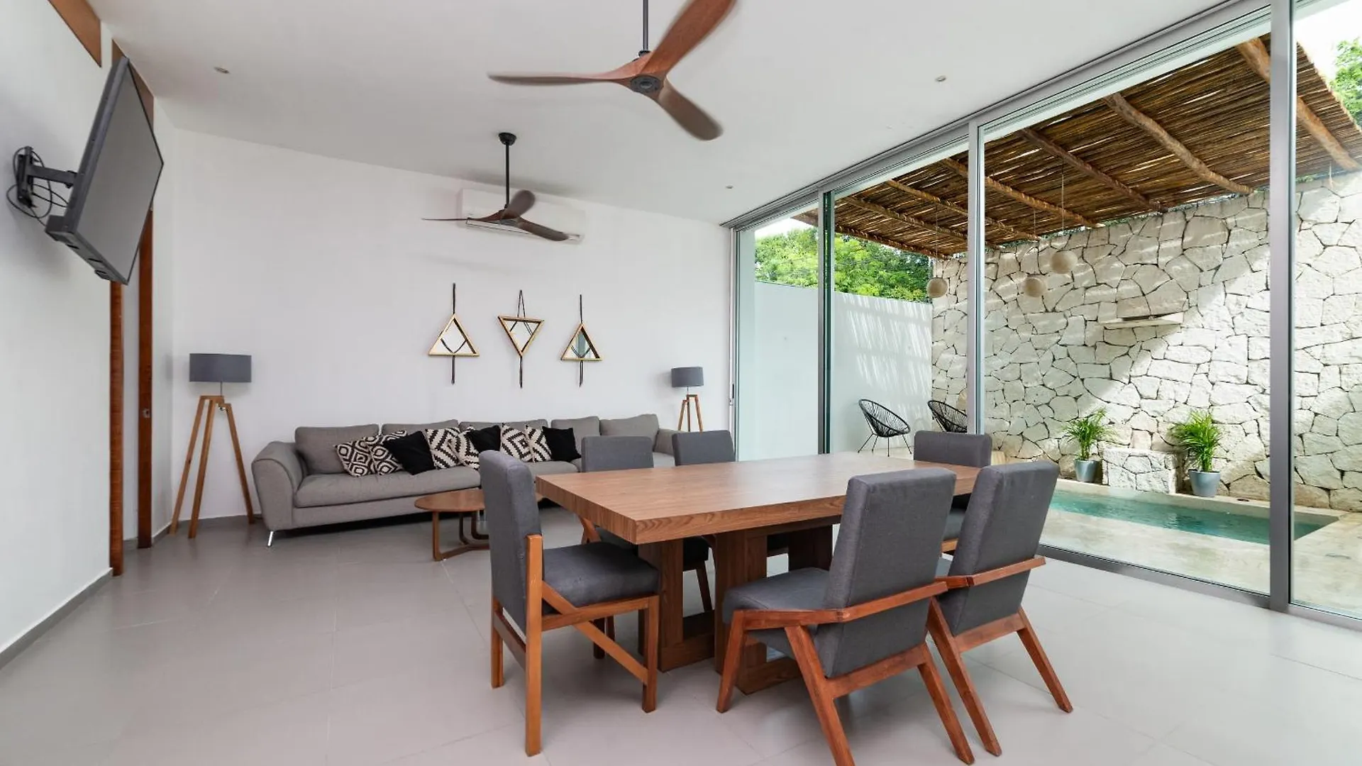 Relaxing 2 Bedroom Apartement In The Center Of Tulum With Private Pool And Terrace Daire